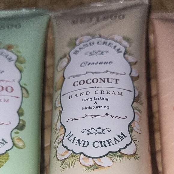 Mejisoo Hand Cream Set - Avocado, Coconut, Strawberry - Picture 3 of 8